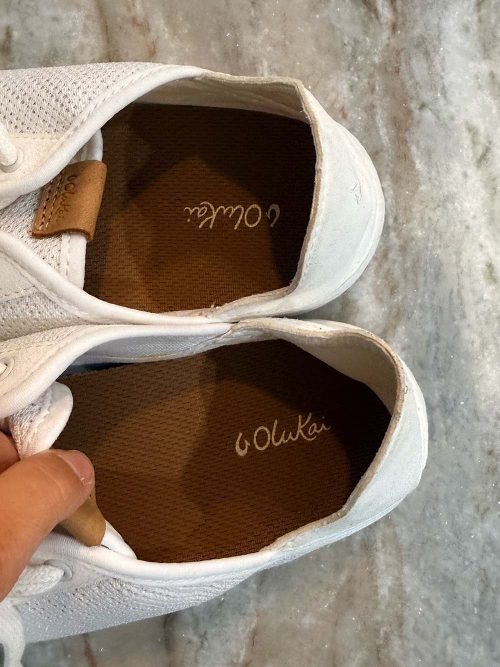 Women’s OLUKAI Pehuea Li sneakers- Size 9 - Picture 7 of 8